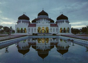 Mesquita de Baiturrahman, em Banda, capital da província de Aceh